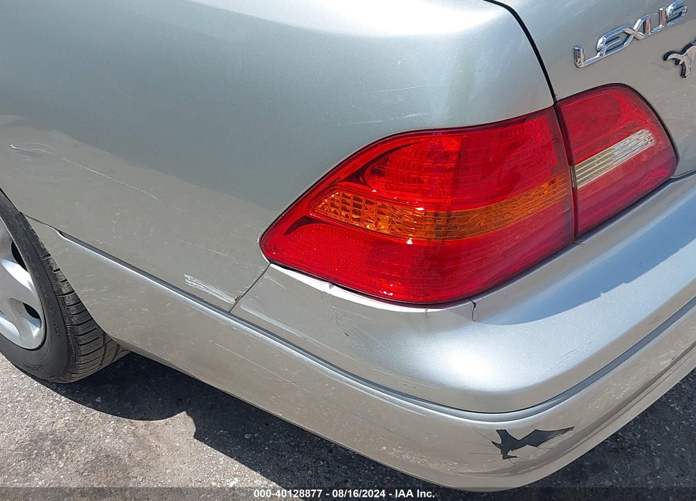 2003 LEXUS LS 430 VIN: JTHBN30F030122389