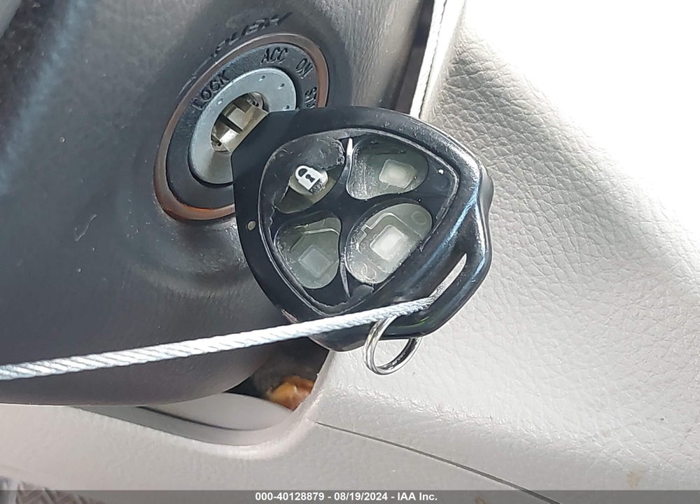 2006 TOYOTA RAV4 VIN: JTMBD33V566020935