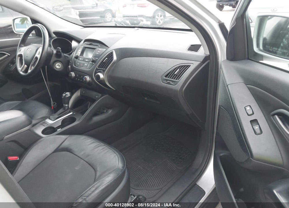 2014 HYUNDAI TUCSON SE VIN: KM8JU3AG5EU891985