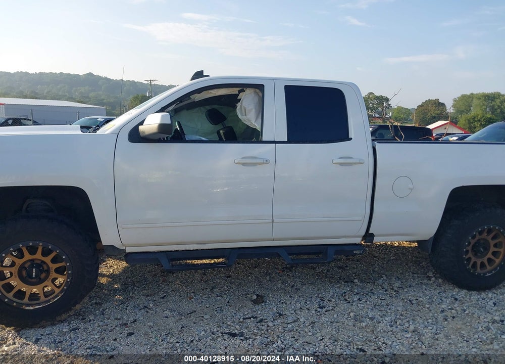 2016 CHEVROLET SILVERADO 1500 2LT VIN: 1GCVKREC1GZ320585