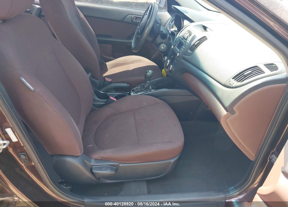 2011 KIA FORTE EX VIN: KNAFU4A29B5357783