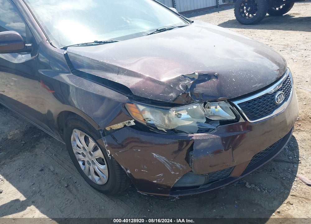 2011 KIA FORTE EX VIN: KNAFU4A29B5357783