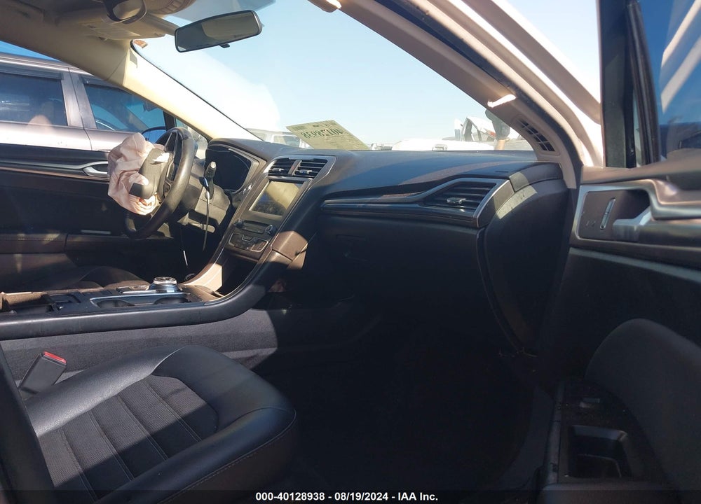 2017 FORD FUSION SE VIN: 3FA6P0H76HR174793