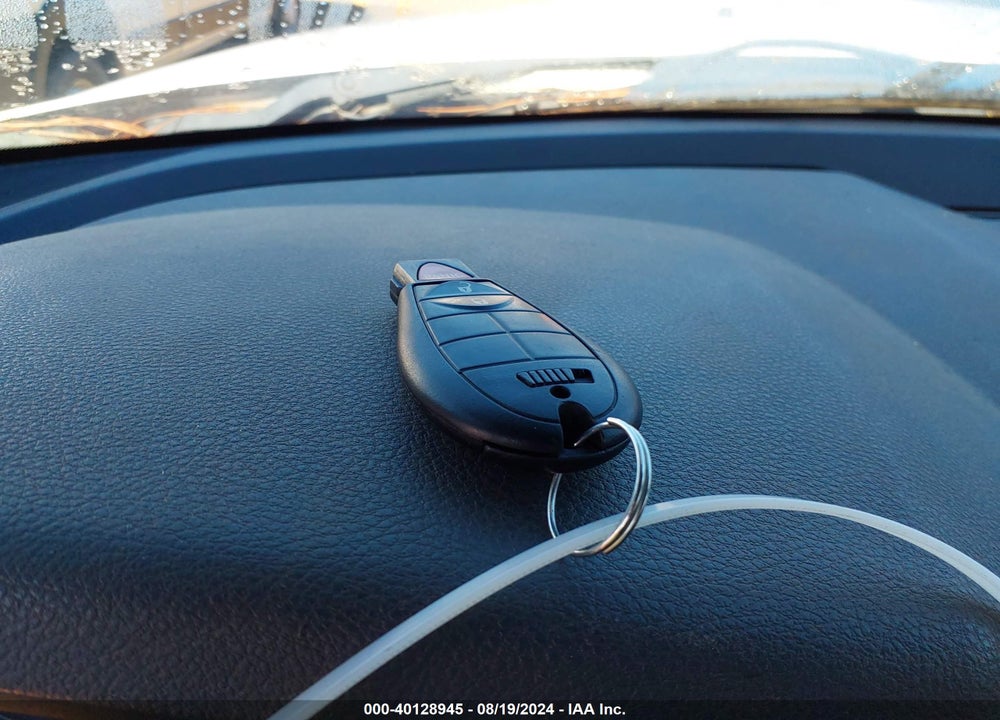 2013 RAM 3500 TRADESMAN VIN: 3C63R3GL4DG598641