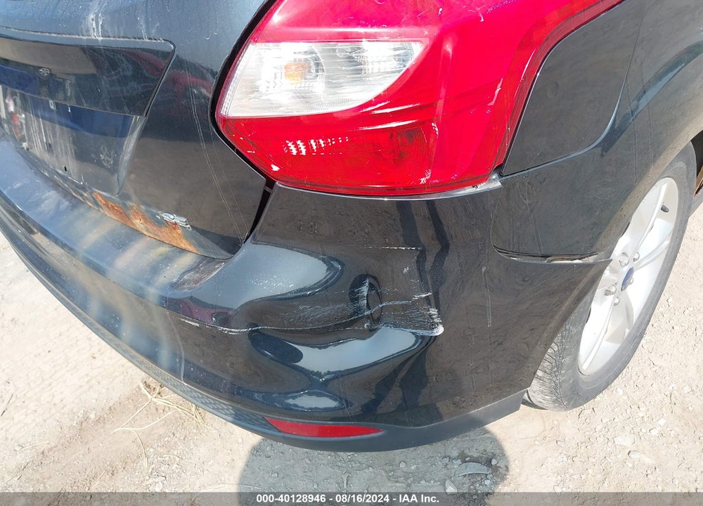 2014 FORD FOCUS SE VIN: 1FADP3K2XEL275321