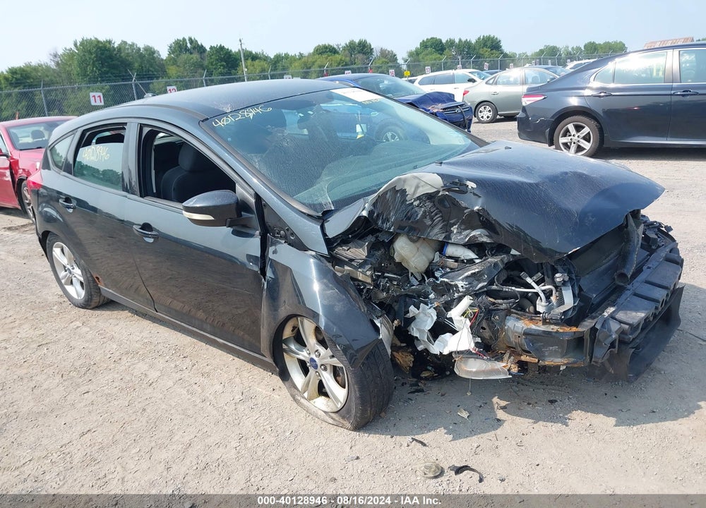 2014 FORD FOCUS SE VIN: 1FADP3K2XEL275321