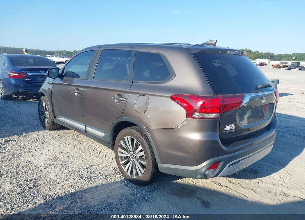 2019 MITSUBISHI OUTLANDER ES VIN: JA4AD2A39KZ014212