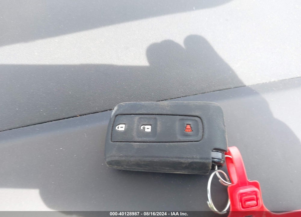 2005 TOYOTA PRIUS VIN: JTDKB20U553004598