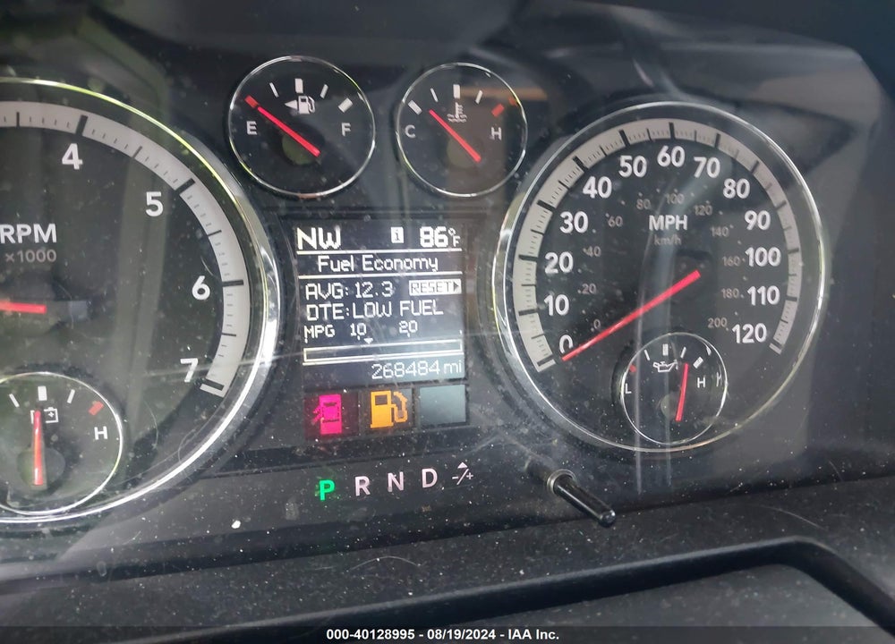 2011 RAM 1500 SLT VIN: 1D7RB1GT3BS629224