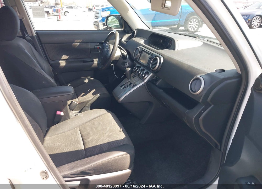2013 SCION XB VIN: JTLZE4FE2DJ048610