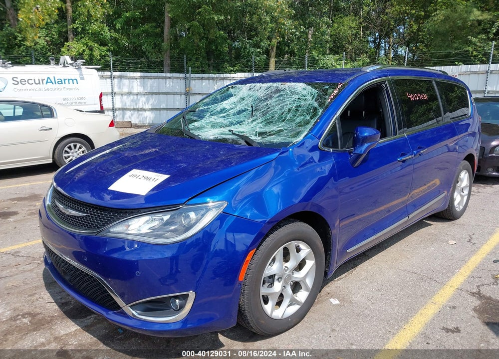 2020 CHRYSLER PACIFICA 35TH ANNIVERSARY TOURING L VIN: 2C4RC1BG5LR137489