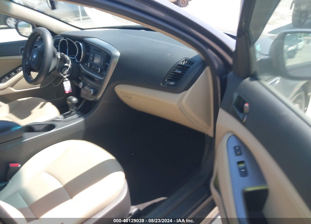 2015 KIA OPTIMA LX VIN: KNAGM4A73F5632182