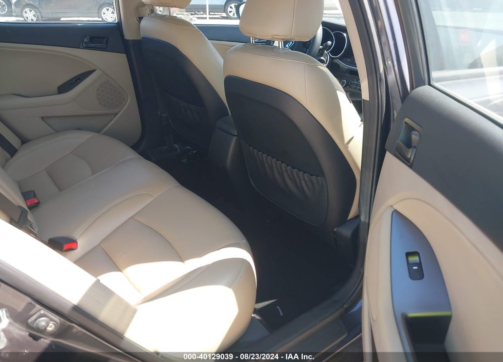 2015 KIA OPTIMA LX VIN: KNAGM4A73F5632182