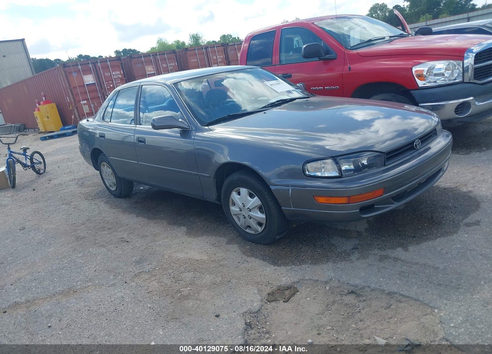 1992 TOYOTA CAMRY LE VIN: JT2SK12E8N0012723