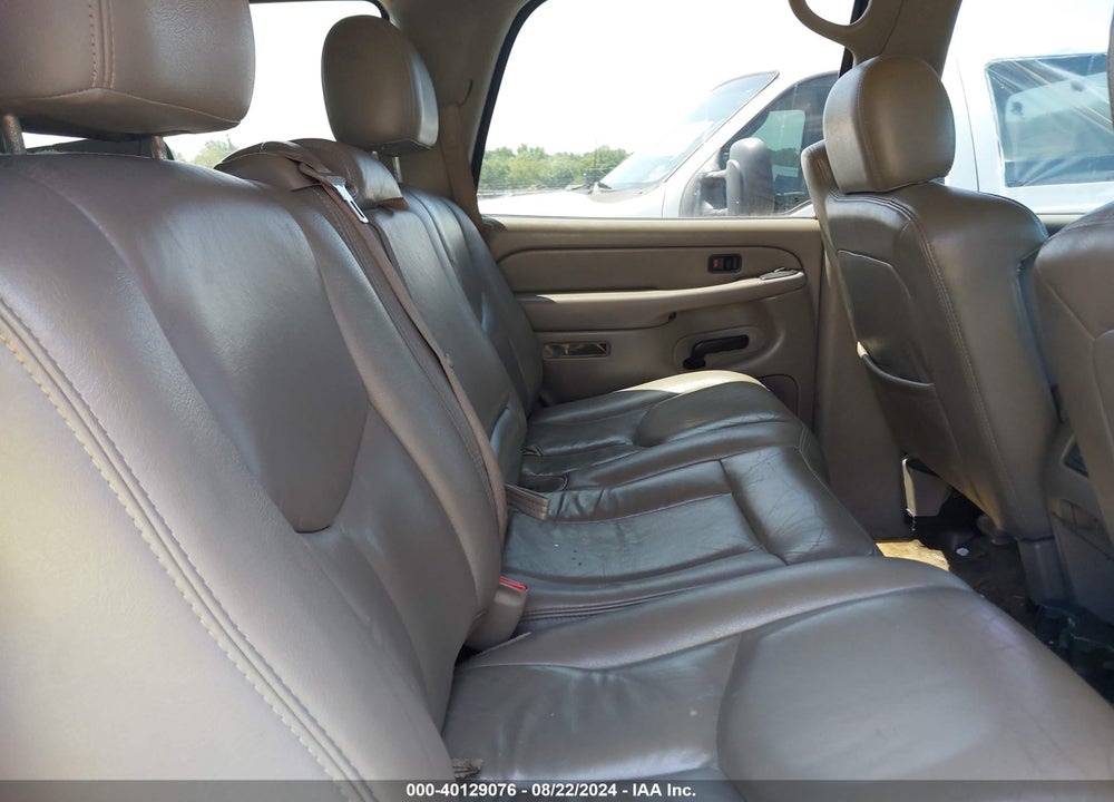 2004 CHEVROLET TAHOE LT VIN: 1GNEK13Z44J283011