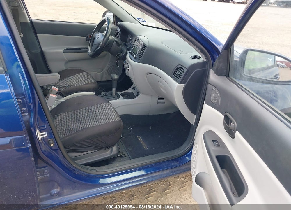 2008 HYUNDAI ACCENT GLS VIN: KMHCN46C58U274978