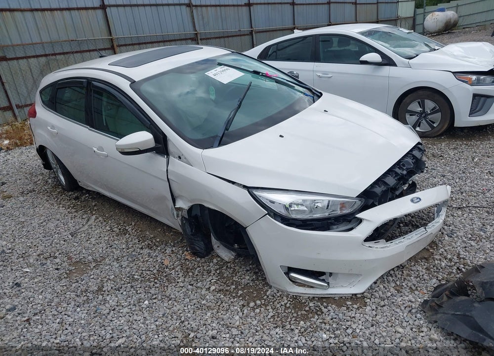 2018 FORD FOCUS TITANIUM VIN: 1FADP3N24JL325958