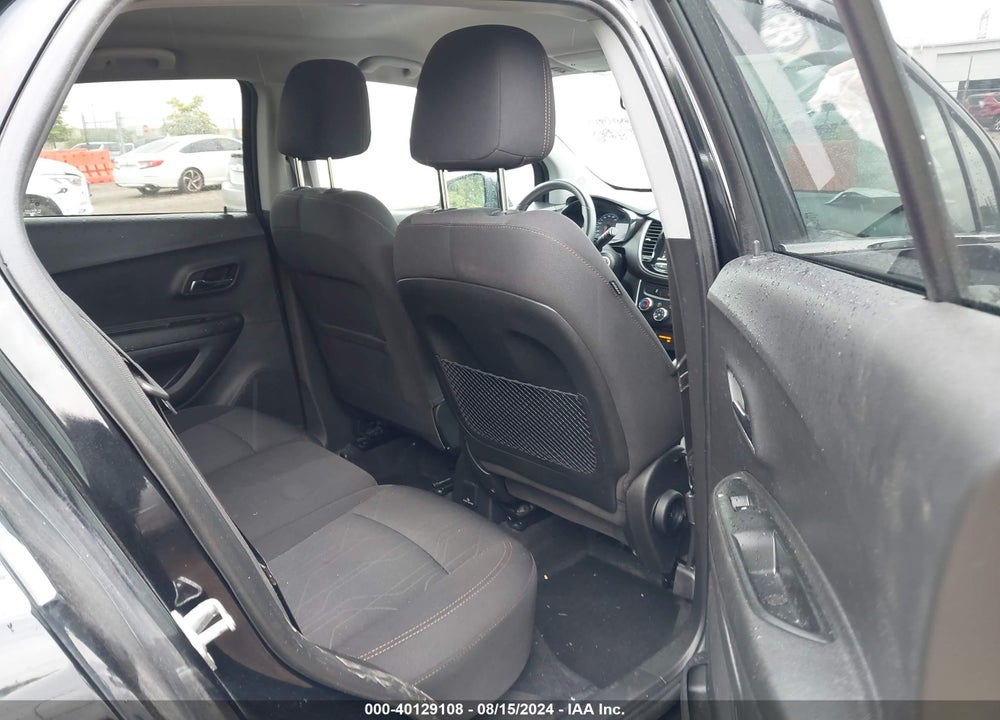 2019 CHEVROLET TRAX LT VIN: 3GNCJLSB2KL374200