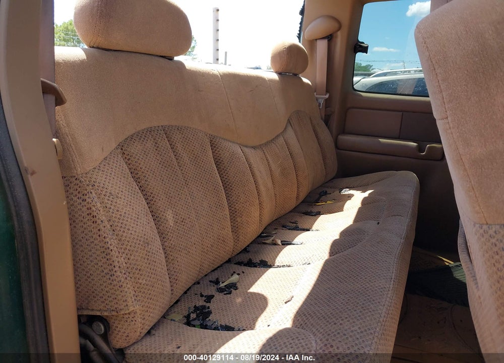 1999 CHEVROLET SILVERADO 2500 VIN: 1GCGK29U8XE149862