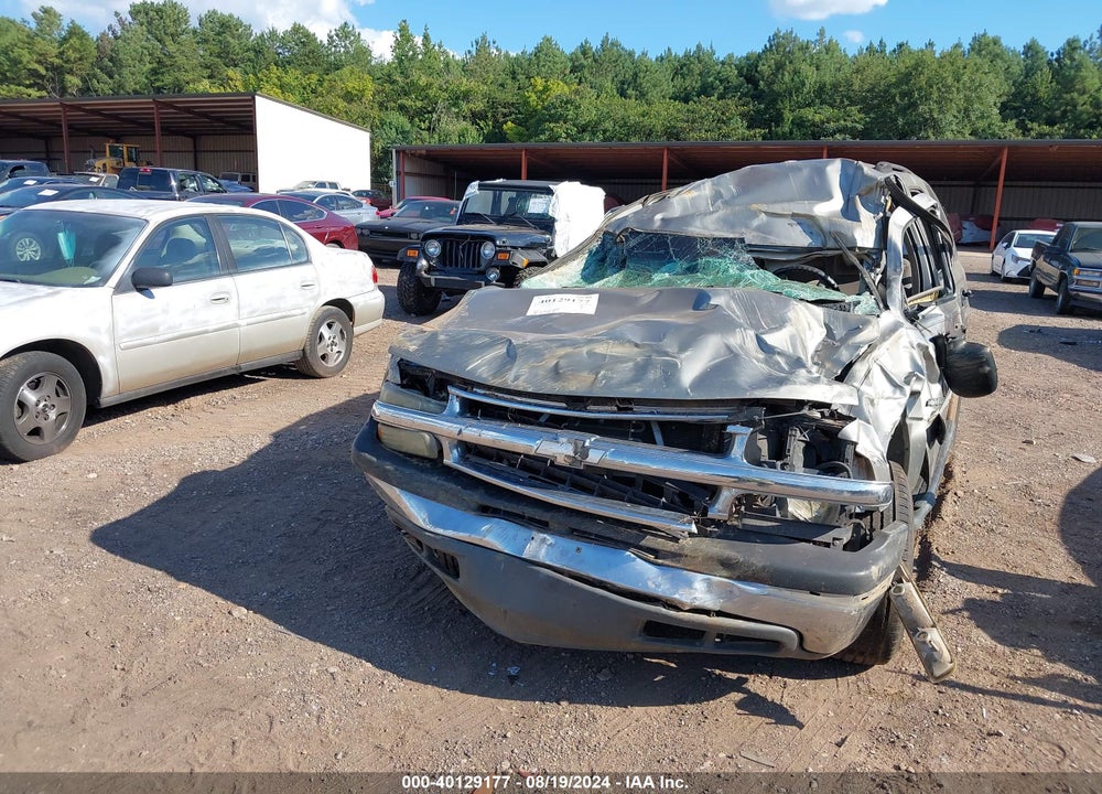 2003 CHEVROLET TAHOE LS VIN: 1GNEC13V43R151053
