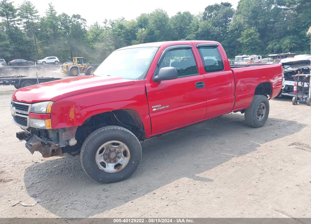 2006 CHEVROLET SILVERADO 2500HD WORK TRUCK VIN: 1GCHK29DX6E245429