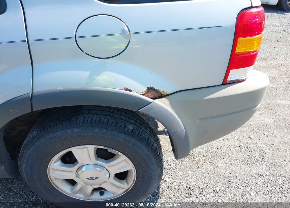2002 FORD ESCAPE XLT VIN: 1FMYU041X2KC76280