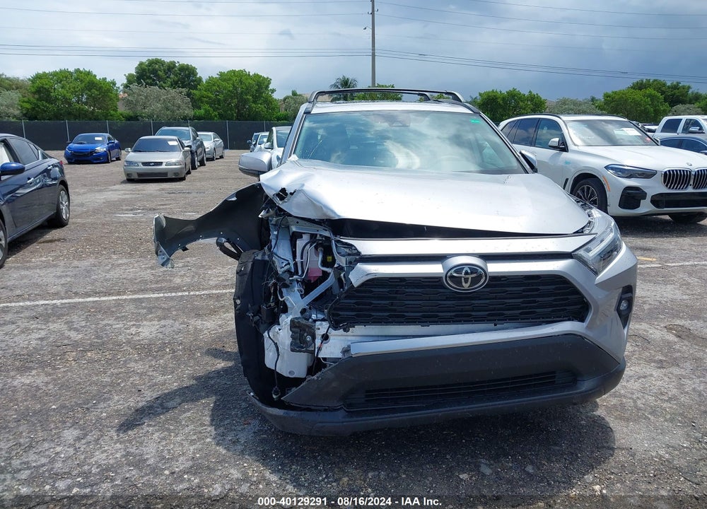 2024 TOYOTA RAV4 XLE PREMIUM VIN: 2T3C1RFV4RC283871