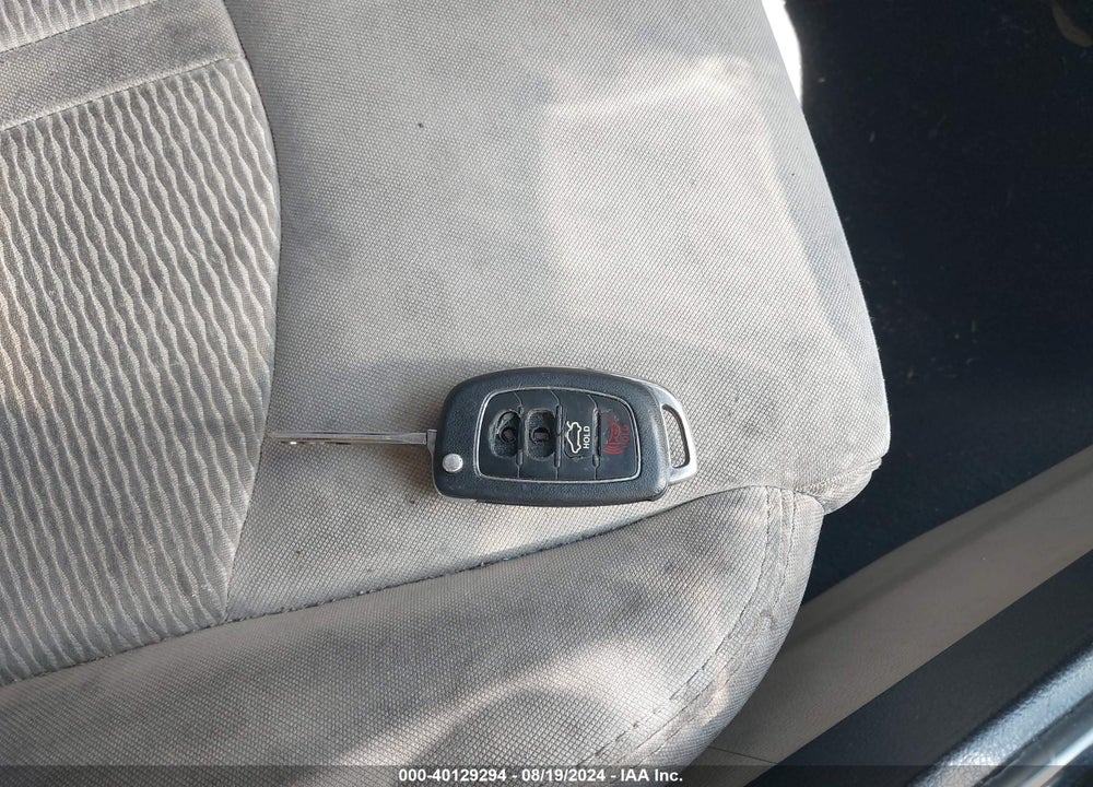 2016 HYUNDAI SONATA SE VIN: 5NPE24AF6GH310287