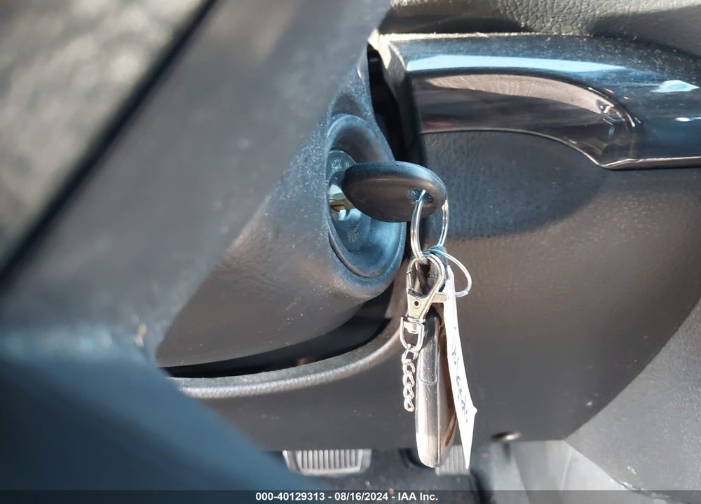 2012 KIA SORENTO LX VIN: 5XYKT3A63CG222065