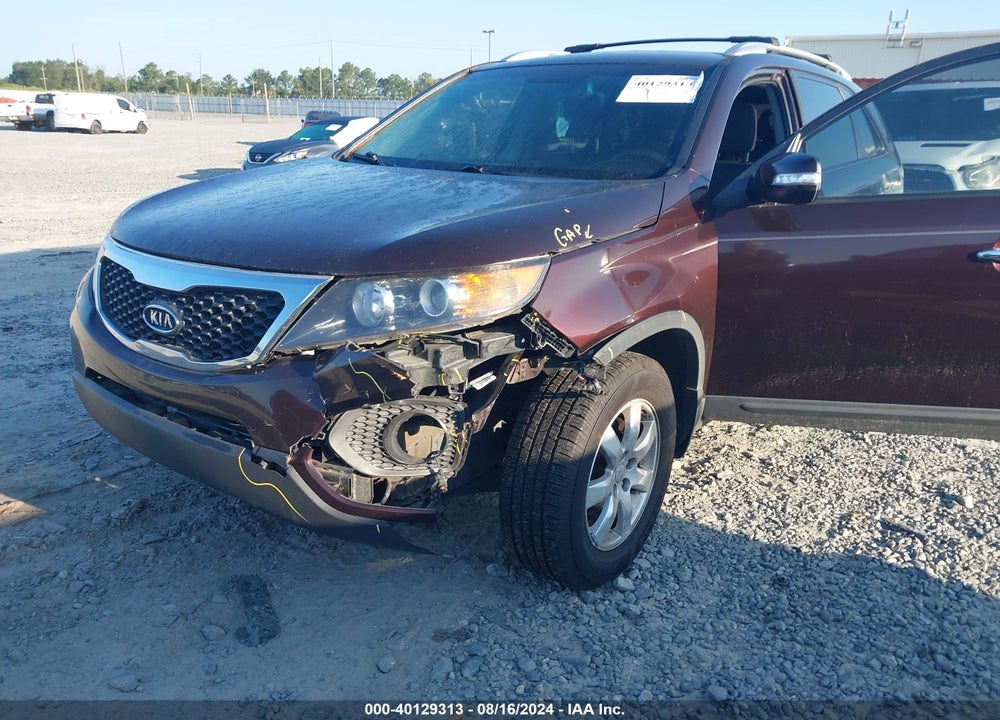 2012 KIA SORENTO LX VIN: 5XYKT3A63CG222065