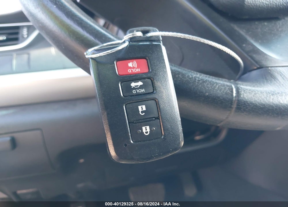 2015 TOYOTA CAMRY SE VIN: 4T1BF1FK3FU990094