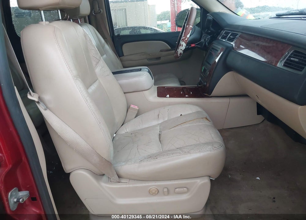 2007 CHEVROLET TAHOE LT VIN: 1GNFC13J07R147458
