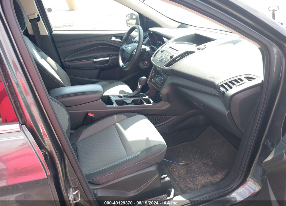 2017 FORD ESCAPE SE VIN: 1FMCU0G93HUE30613