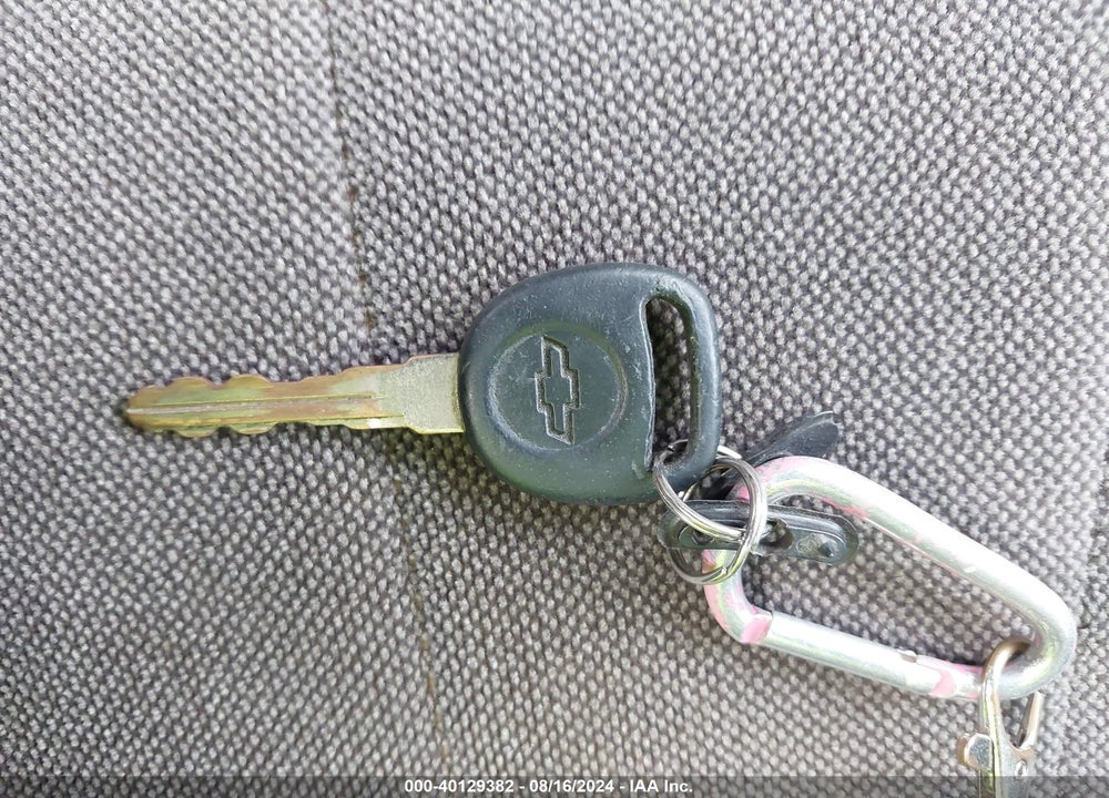 2004 CHEVROLET CLASSIC VIN: 1G1ND52FX4M661874