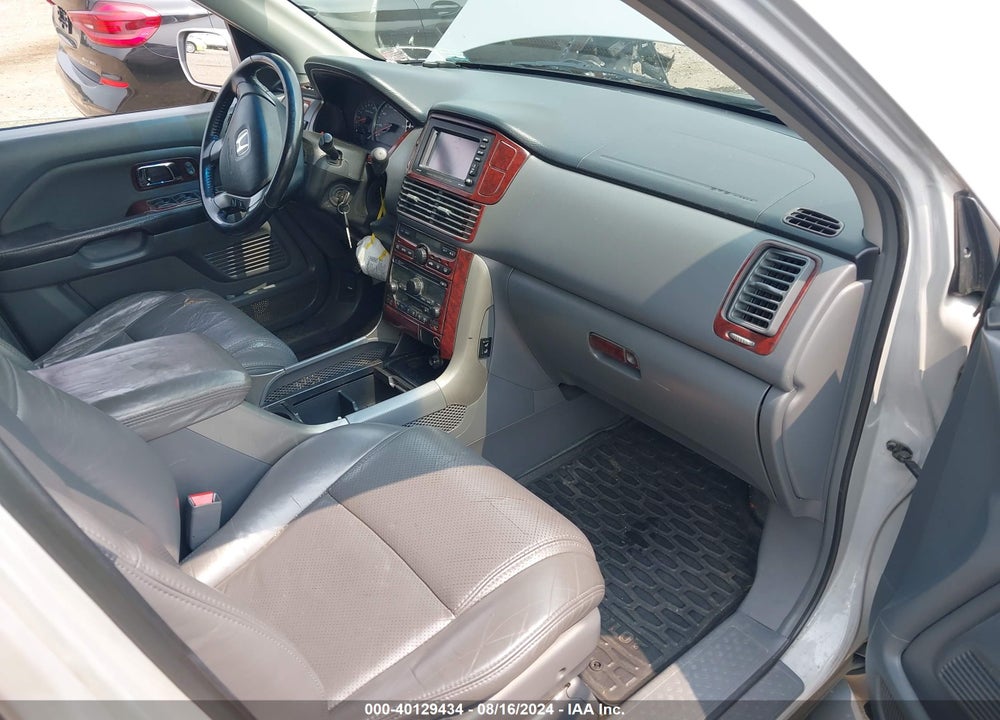 2003 HONDA PILOT EX-L VIN: 2HKYF18753H584802