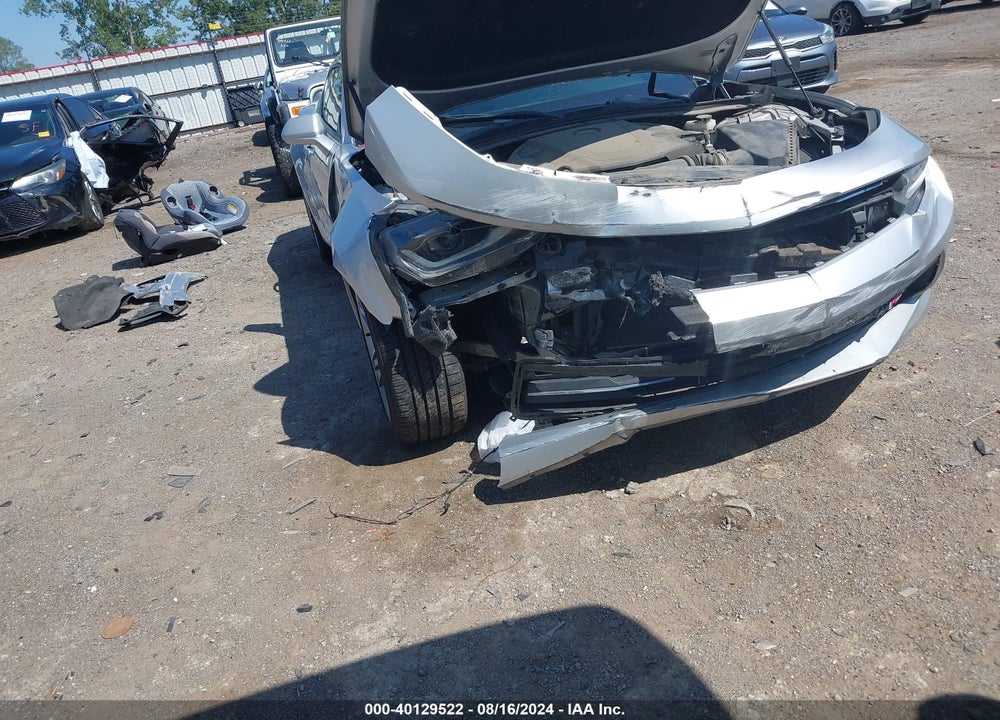 2018 CHEVROLET CAMARO 1LT VIN: 1G1FB1RS9J0124664
