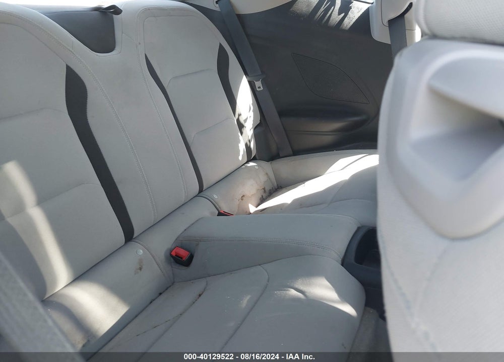 2018 CHEVROLET CAMARO 1LT VIN: 1G1FB1RS9J0124664