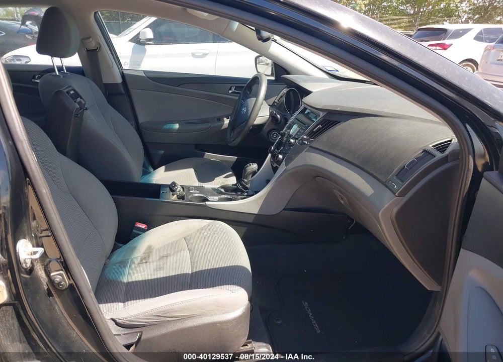 2013 HYUNDAI SONATA GLS VIN: 5NPEB4AC7DH715320