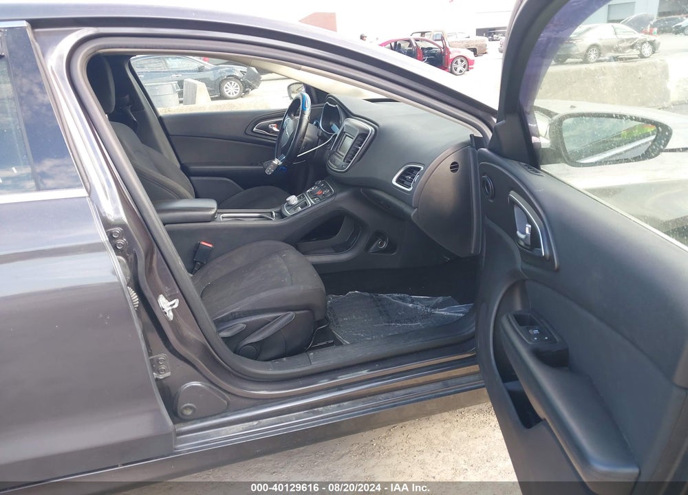 2016 CHRYSLER 200 VIN: 1C3CCCAB5GN144912