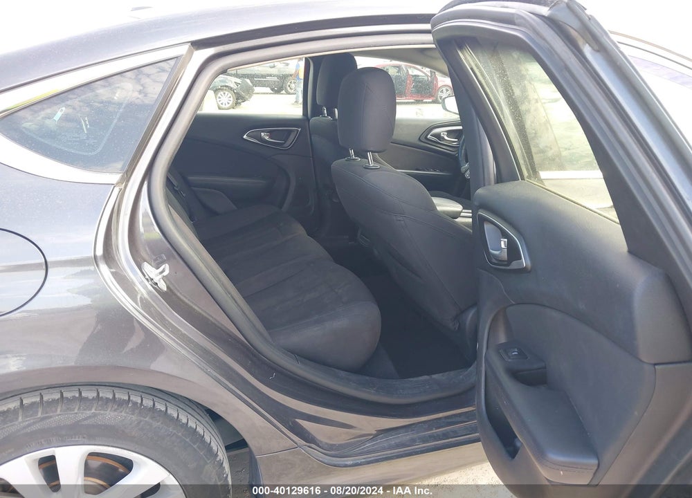 2016 CHRYSLER 200 VIN: 1C3CCCAB5GN144912