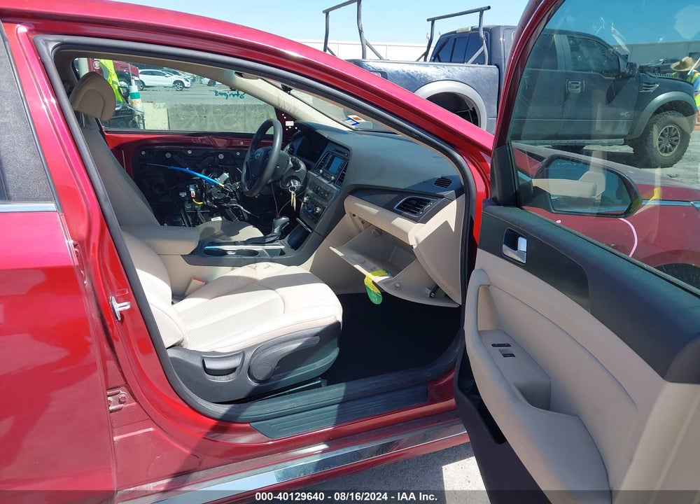 2015 HYUNDAI SONATA SPORT VIN: 5NPE34AF8FH194117