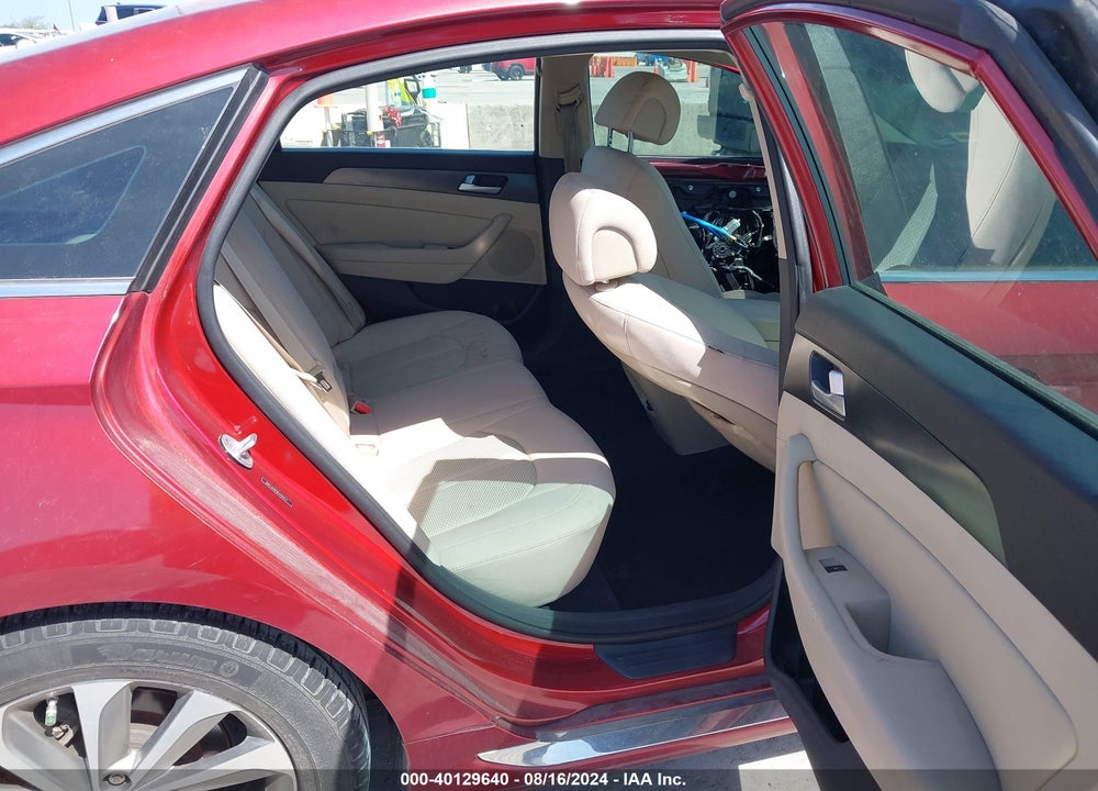 2015 HYUNDAI SONATA SPORT VIN: 5NPE34AF8FH194117
