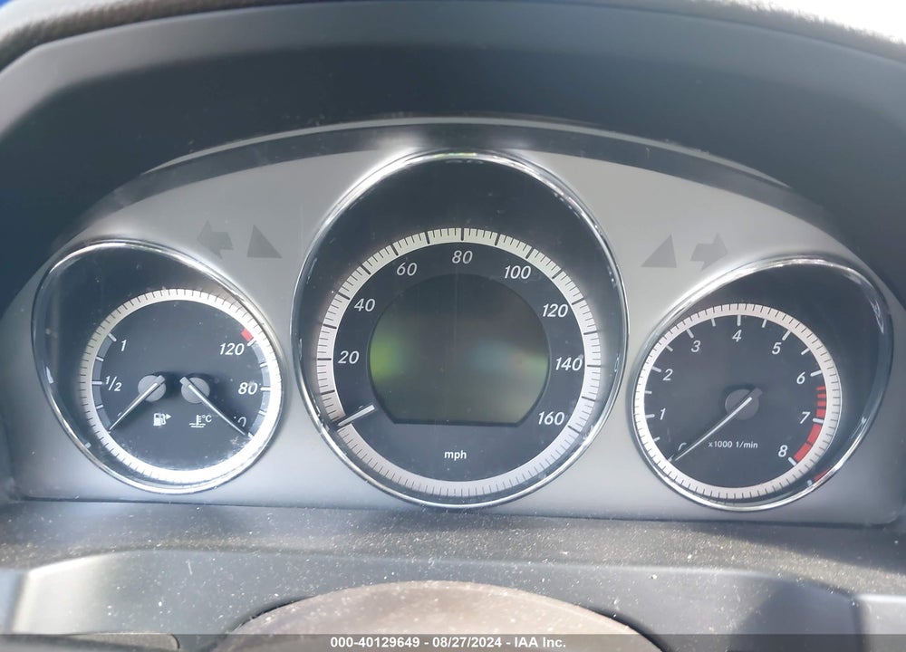 2010 MERCEDES-BENZ C 300 LUXURY/SPORT VIN: WDDGF5EB4AR130595
