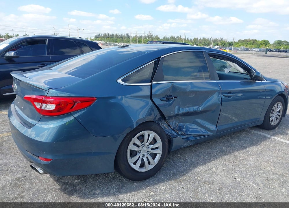 2016 HYUNDAI SONATA SE VIN: 5NPE24AF3GH404370