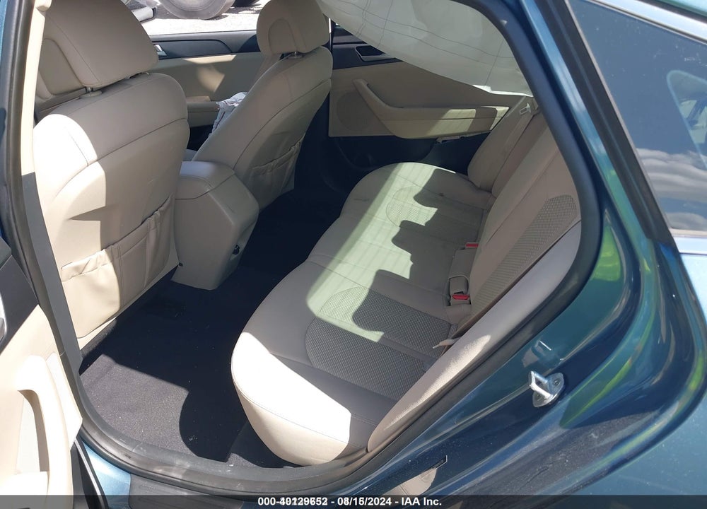 2016 HYUNDAI SONATA SE VIN: 5NPE24AF3GH404370
