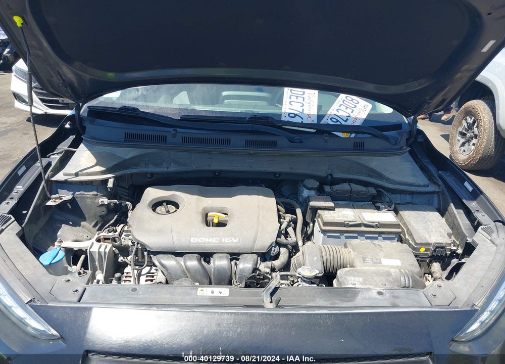 2018 HYUNDAI KONA SE VIN: KM8K12AA7JU078385