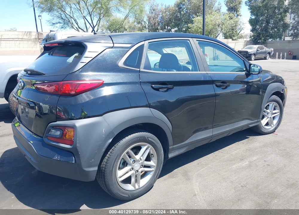 2018 HYUNDAI KONA SE VIN: KM8K12AA7JU078385