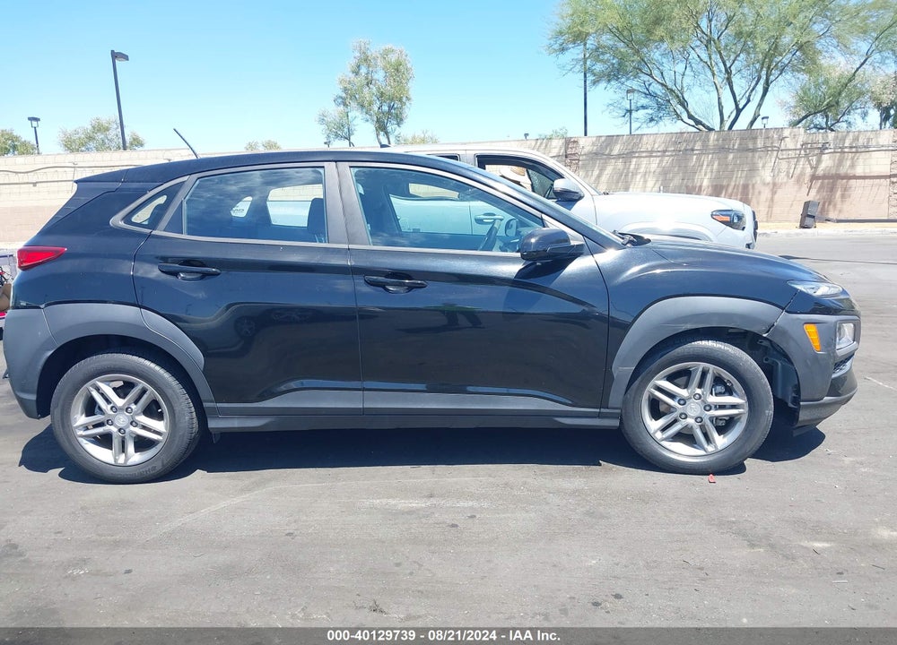 2018 HYUNDAI KONA SE VIN: KM8K12AA7JU078385