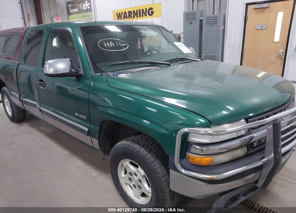 2000 CHEVROLET SILVERADO 1500 LS VIN: 2GCEK19T0Y1167462