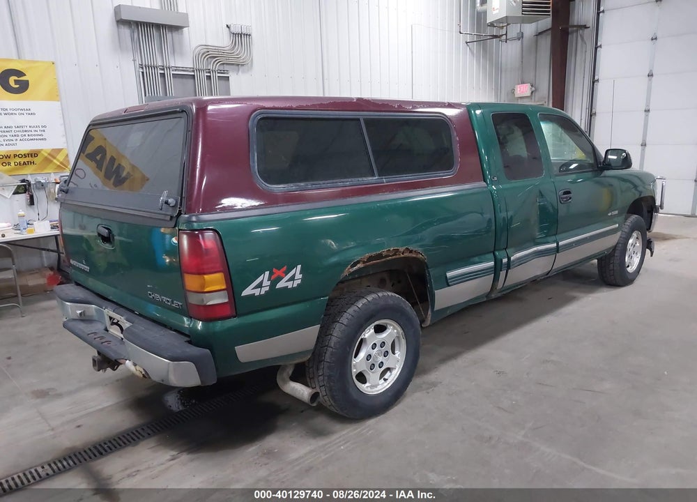 2000 CHEVROLET SILVERADO 1500 LS VIN: 2GCEK19T0Y1167462